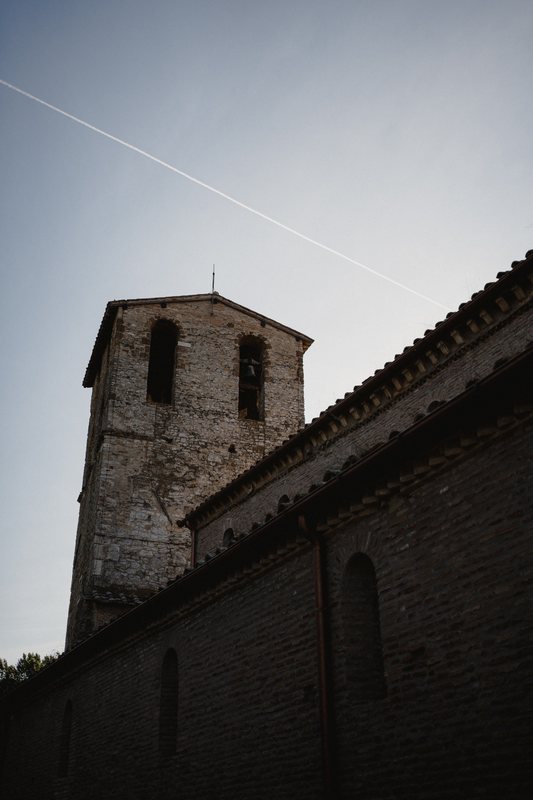 Il campanile e la pietra dell’Abbazia