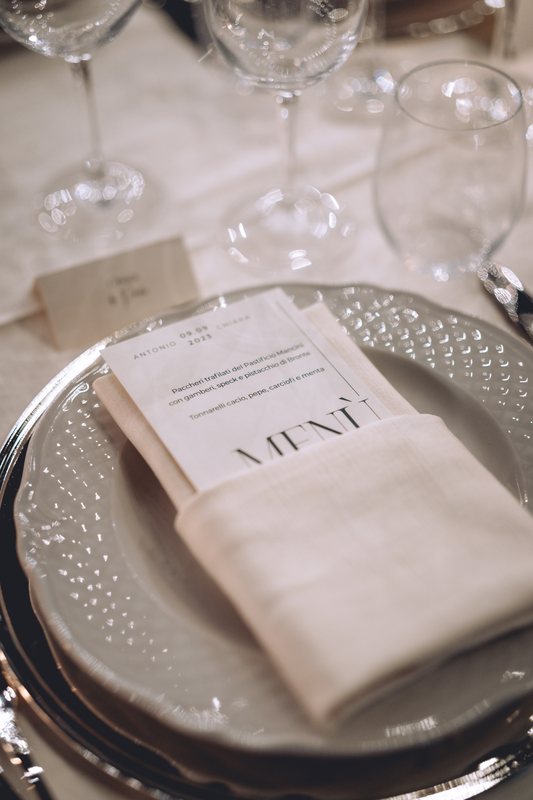 I dettagli della tavola e della mise en place