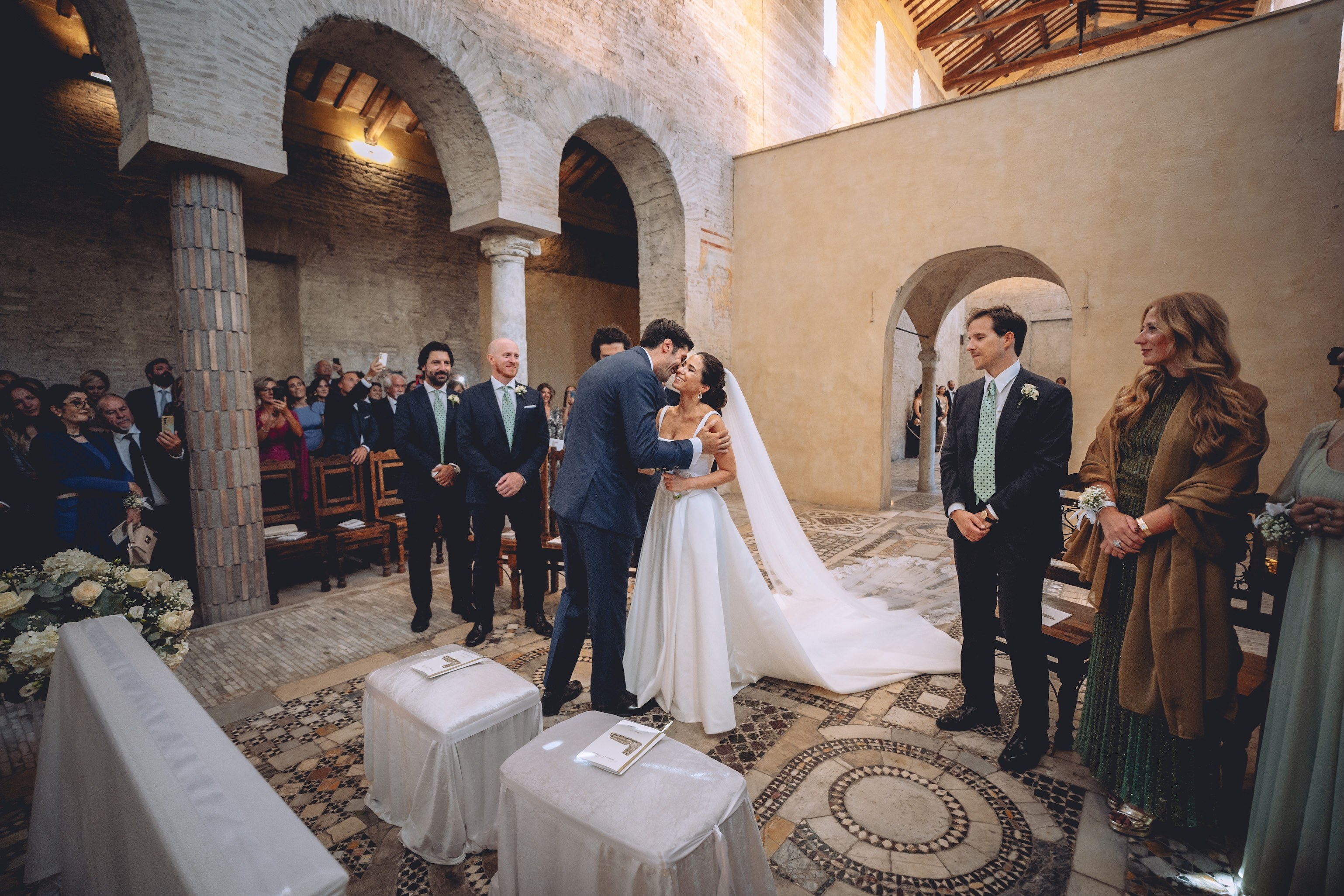 La cerimonia nella chiesa dell’Abbazia