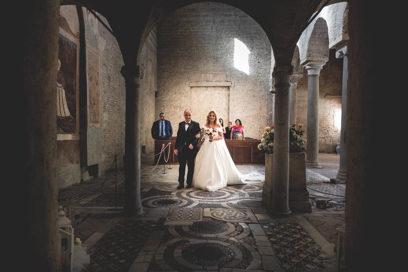 La cerimonia nella chiesa dell’Abbazia