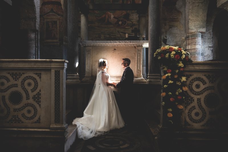 La cerimonia nella chiesa dell’Abbazia