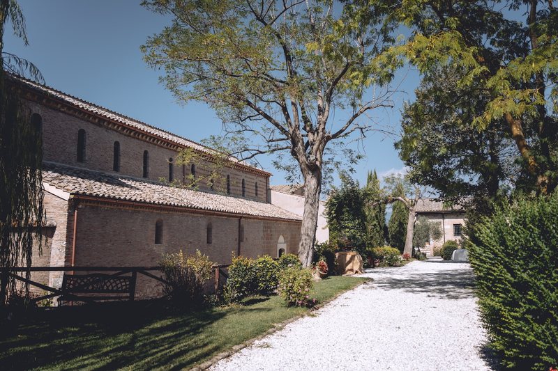 Percorsi e dettagli del giardino dell’Abbazia