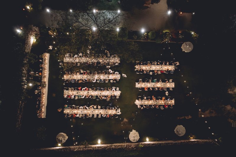 Le luci del ricevimento viste dall’alto