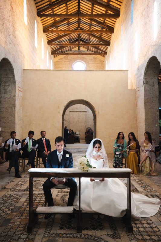La cerimonia nella chiesa dell’Abbazia